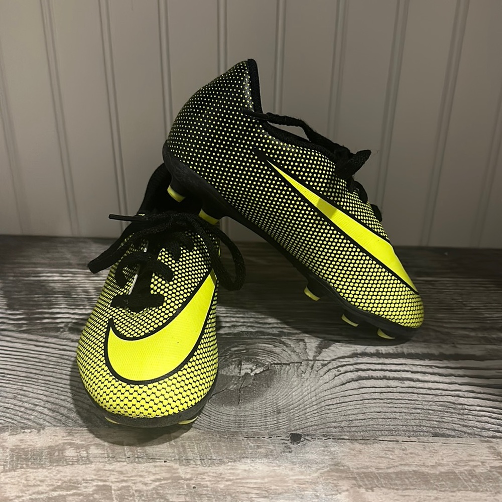 Nike ball cleats